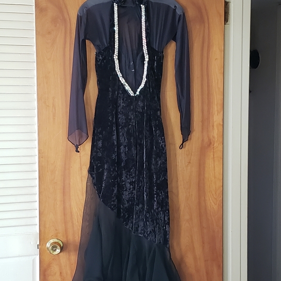 Ballroom dress - Picture 7 of 8